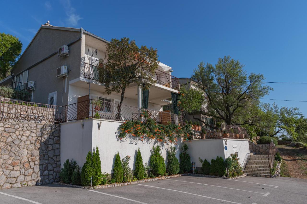 Apartmens Mendula Lejlighed Senj  Eksteriør billede