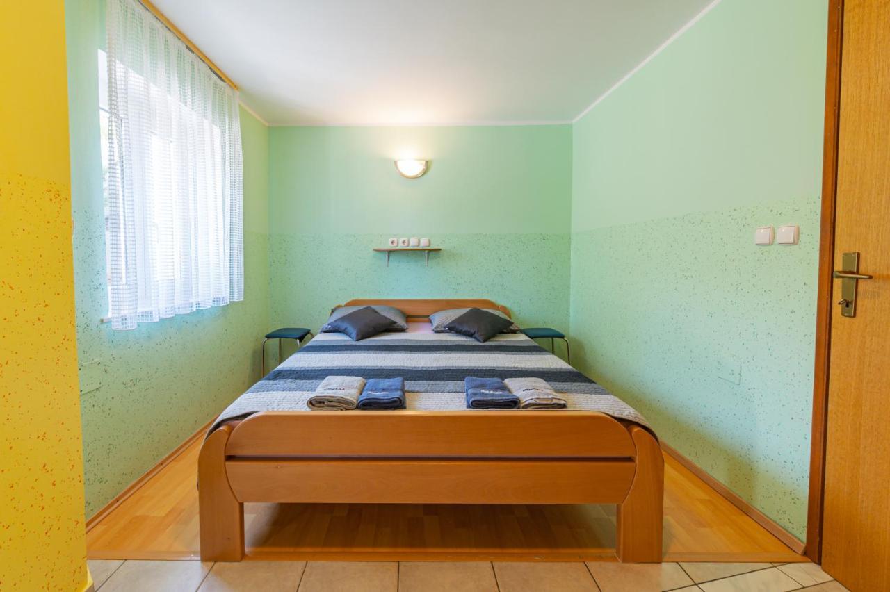 Apartmens Mendula Lejlighed Senj  Eksteriør billede