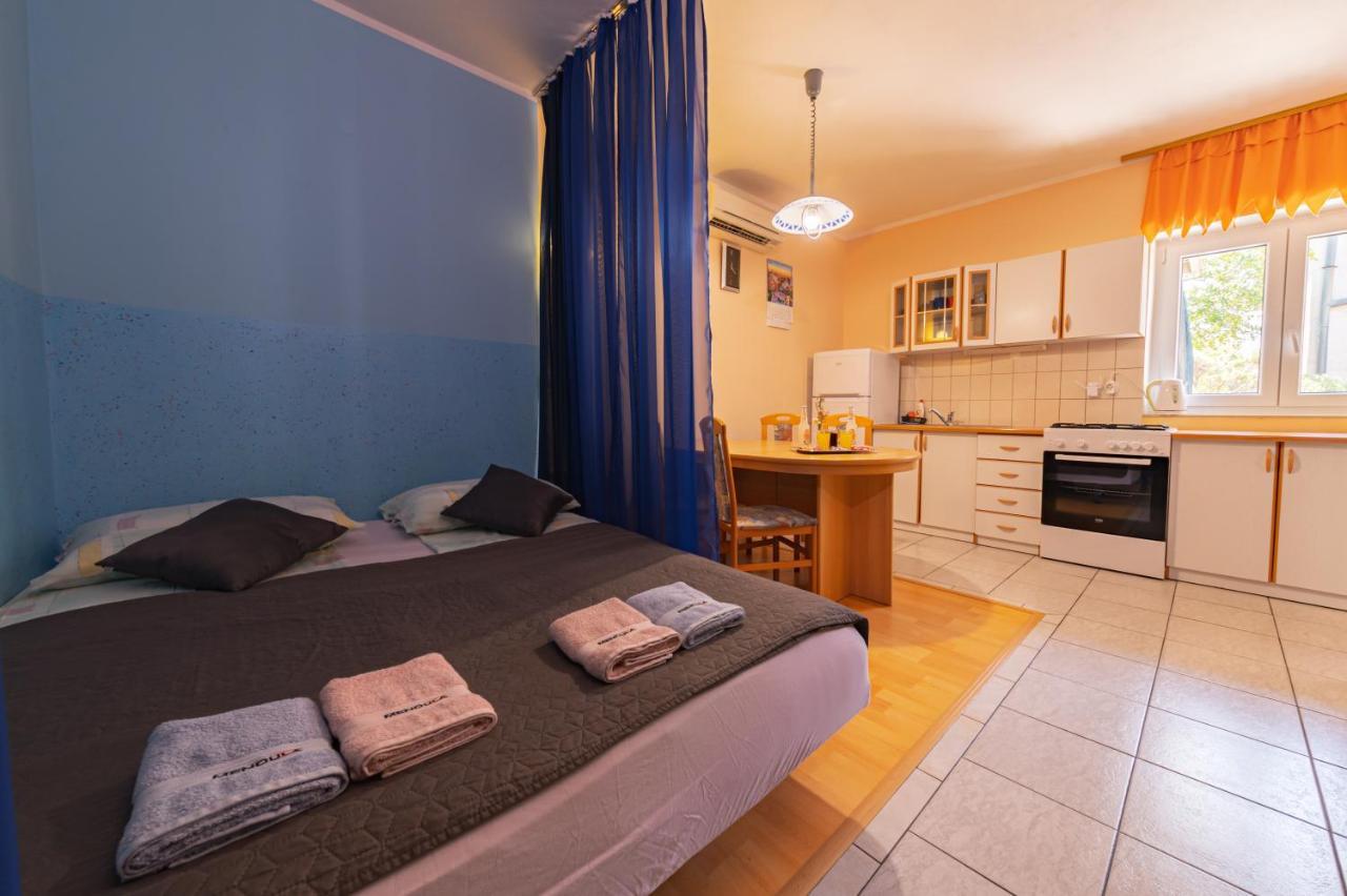 Apartmens Mendula Lejlighed Senj  Eksteriør billede