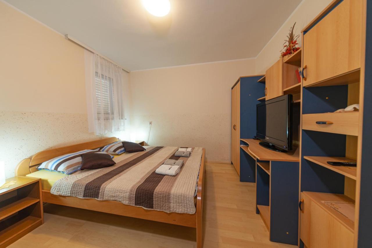 Apartmens Mendula Lejlighed Senj  Eksteriør billede